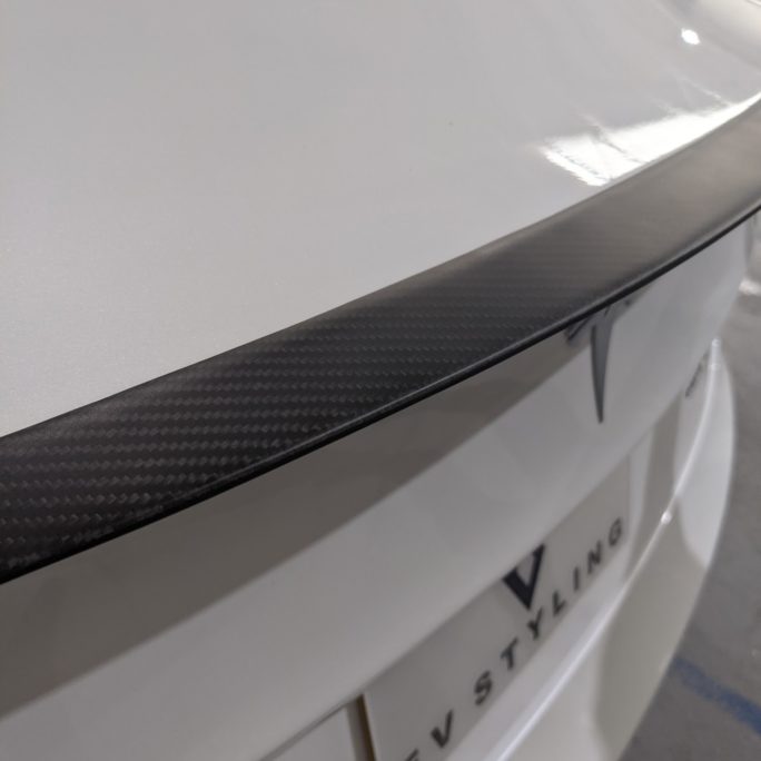 Matte Tesla model 3 carbon fibre rear spoiler