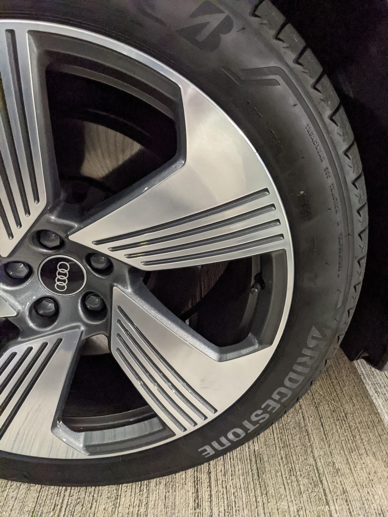 Audi e-tron TPMS